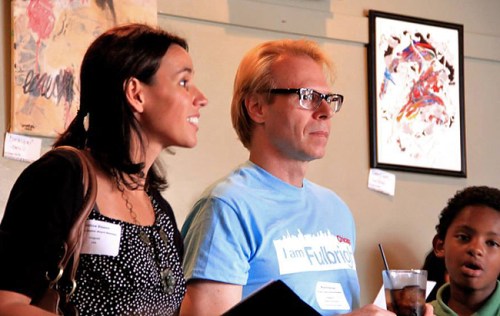 Fulbright Chicago Treasurer Cristina Sisson and President Ron Harvey explaining how the Chicago Scavenger Trivia works